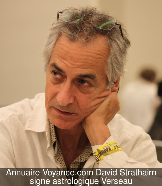 David Strathairn Verseau