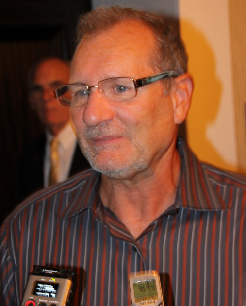 Ed O'Neill Bélier