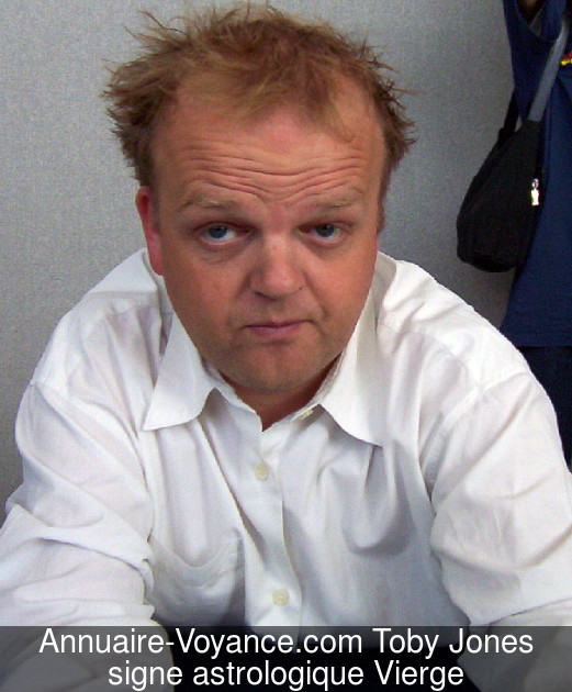 Toby Jones Vierge